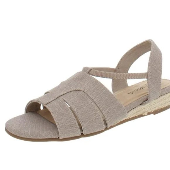 Easy Street Fisherman Style Yesenia Wedge Sandal size 6.5 WW - Picture 1 of 16